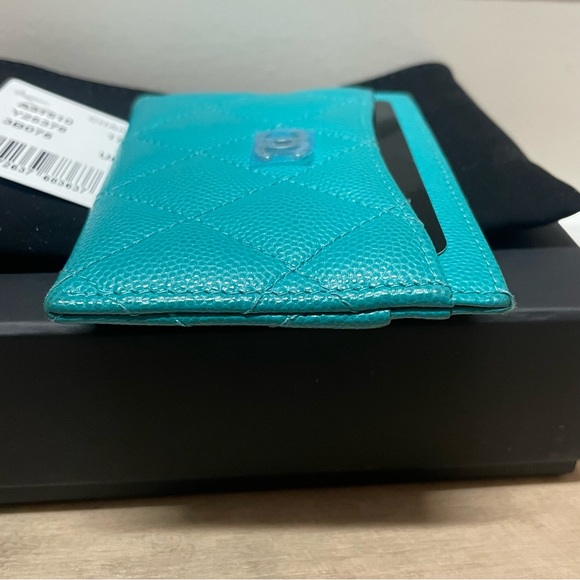(SOLD) Chanel Quilted Caviar Turquoise Card Holder (2289****) - Picture 3 of 9